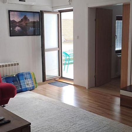 Apartmani Amira Требинє Екстер'єр фото