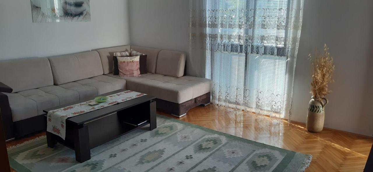 Apartmani Amira Требинє Екстер'єр фото