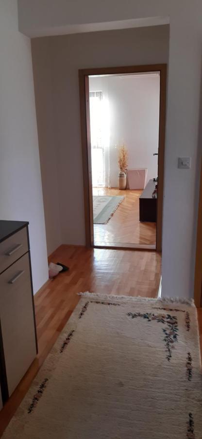 Apartmani Amira Требинє Екстер'єр фото
