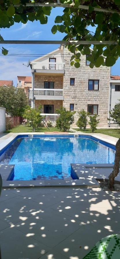 Apartmani Amira Требинє Екстер'єр фото